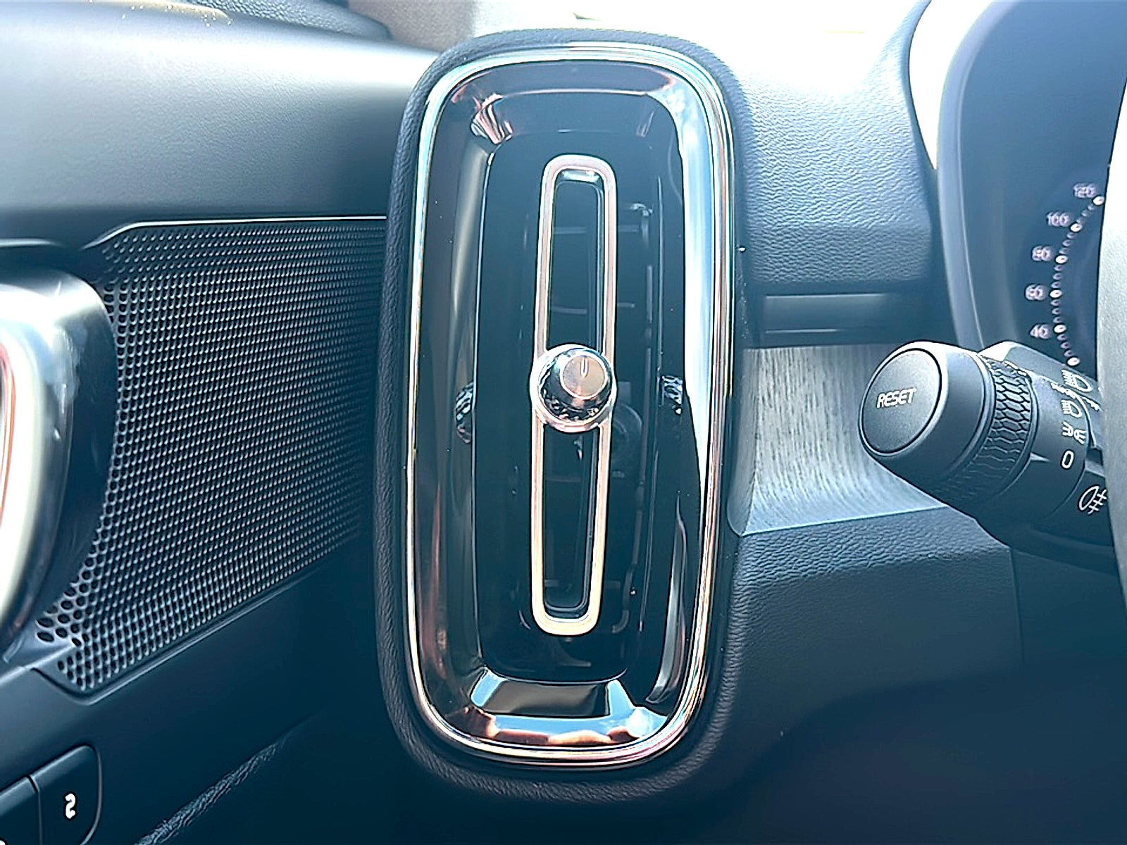 2026 Volvo XC40 B4 Plus