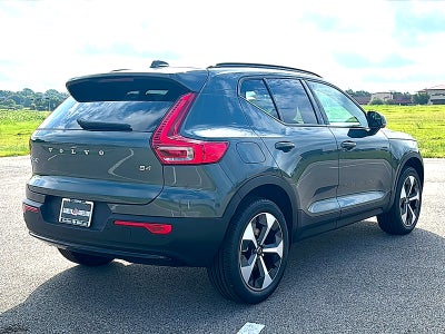 2026 Volvo XC40 B4 Plus