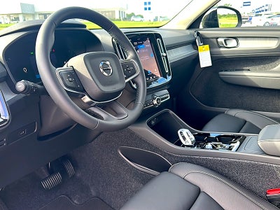 2026 Volvo XC40 B4 Plus