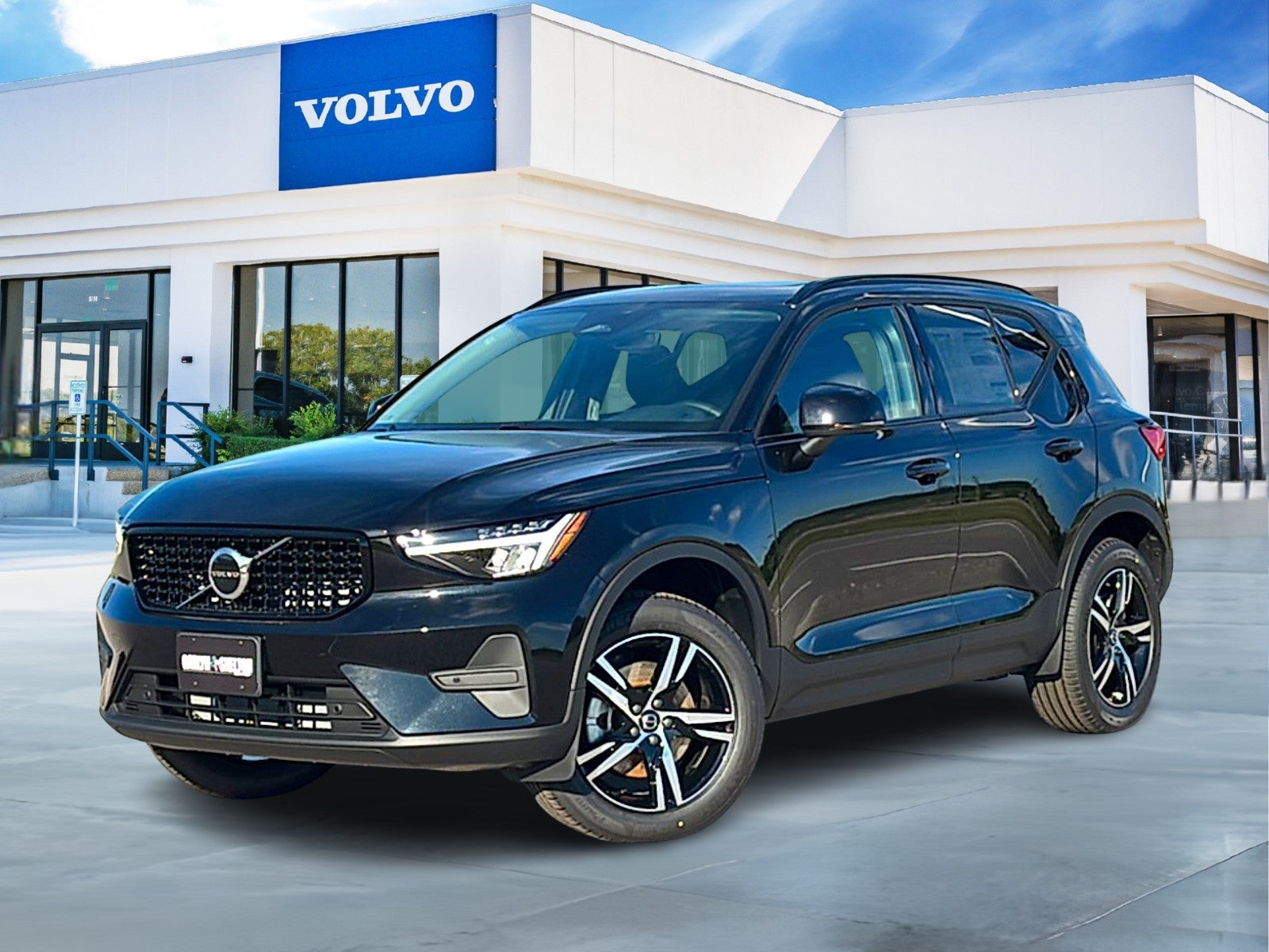 2026 Volvo XC40 Core