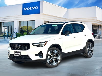 2026 Volvo XC40 B5 Plus