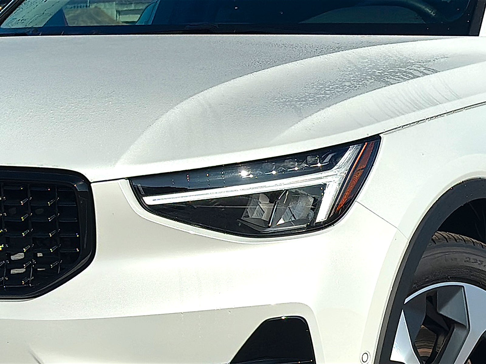 2026 Volvo XC40 B5 Plus