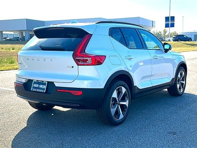 2026 Volvo XC40 B5 Plus