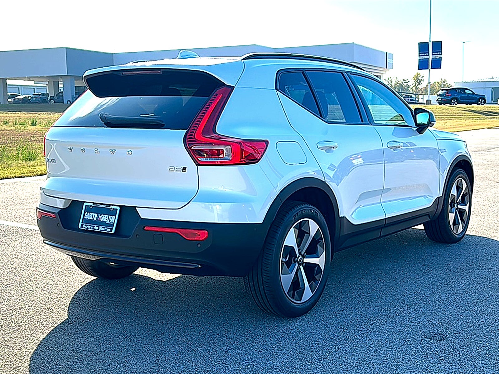 2026 Volvo XC40 B5 Plus