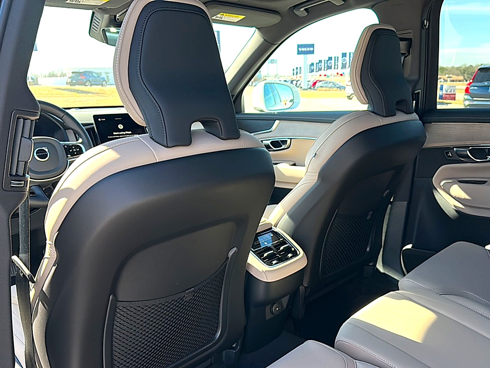 2026 Volvo XC90 Core, B5 AWD Gas (mild hybrid), Gasoline, Bright, 7 Seats