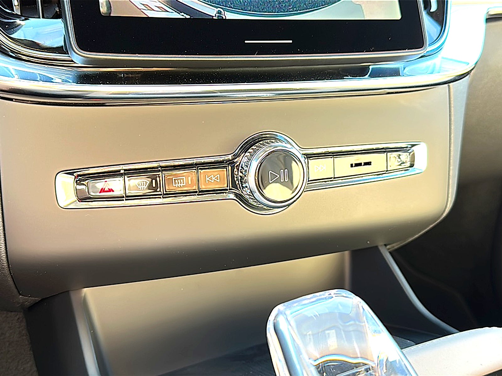 2026 Volvo XC90 Core, B5 AWD Gas (mild hybrid), Gasoline, Bright, 7 Seats