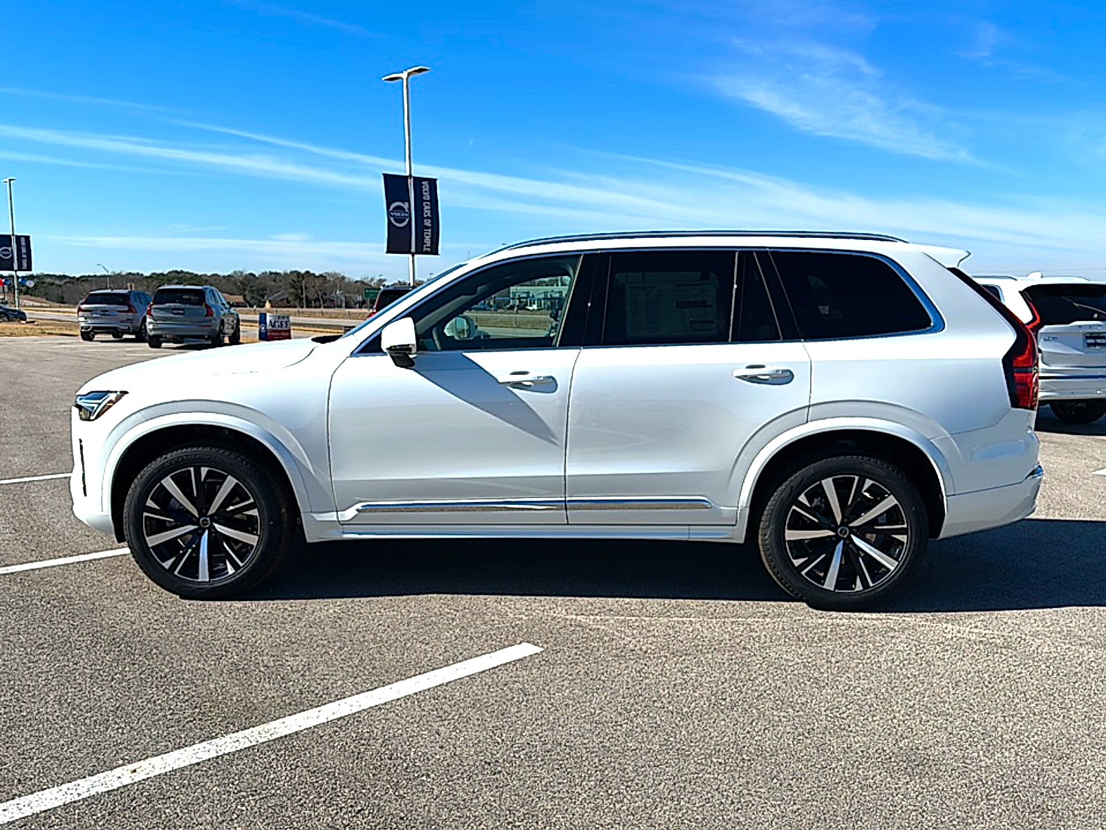 2026 Volvo XC90 Core, B5 AWD Gas (mild hybrid), Gasoline, Bright, 7 Seats