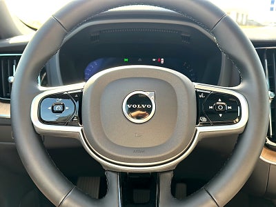 2026 Volvo XC60 B5 Plus