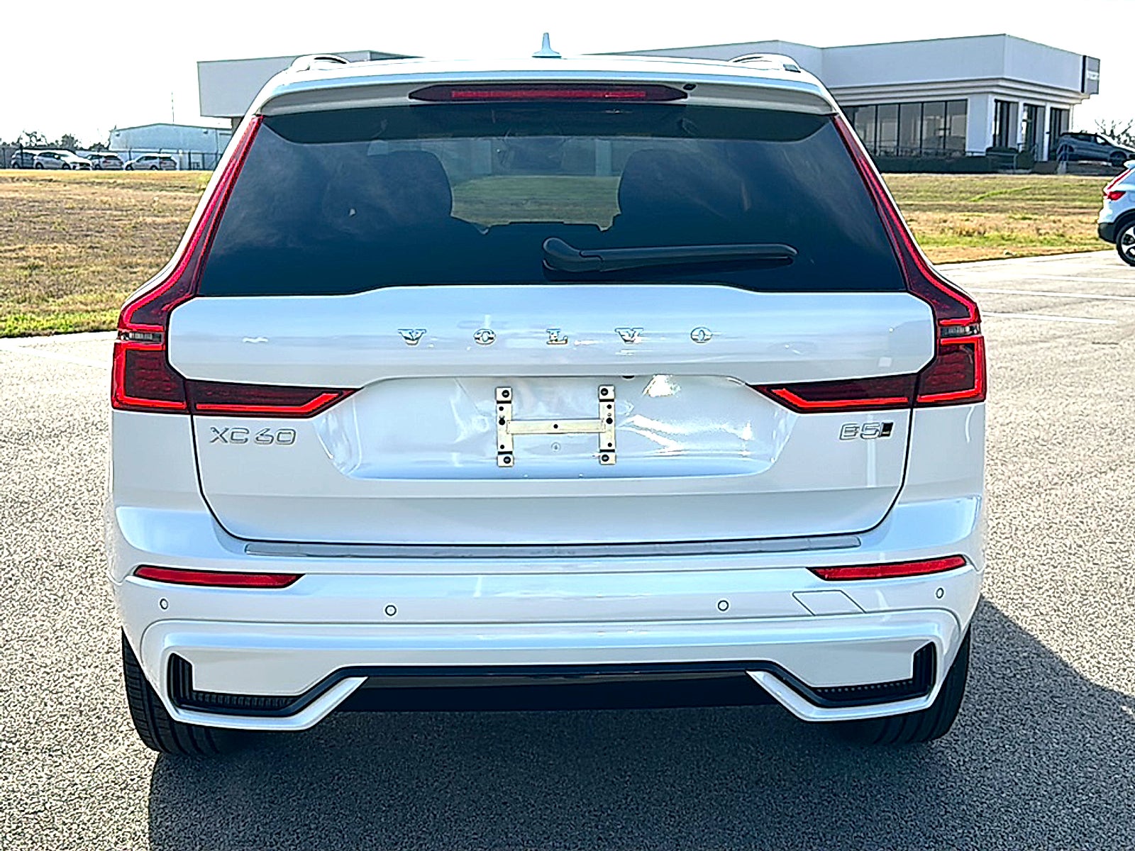 2026 Volvo XC60 B5 Plus