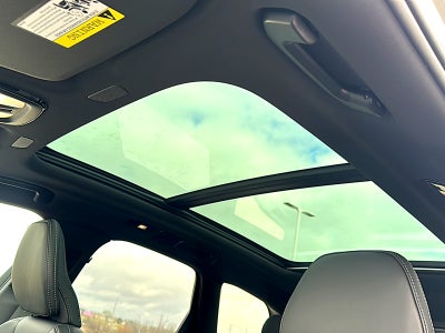 2026 Volvo XC60 B5 Ultra Black Edition