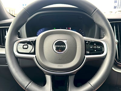 2026 Volvo XC60 B5 Ultra Black Edition