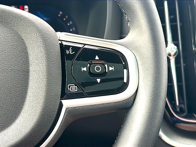 2026 Volvo XC60 B5 Ultra Black Edition