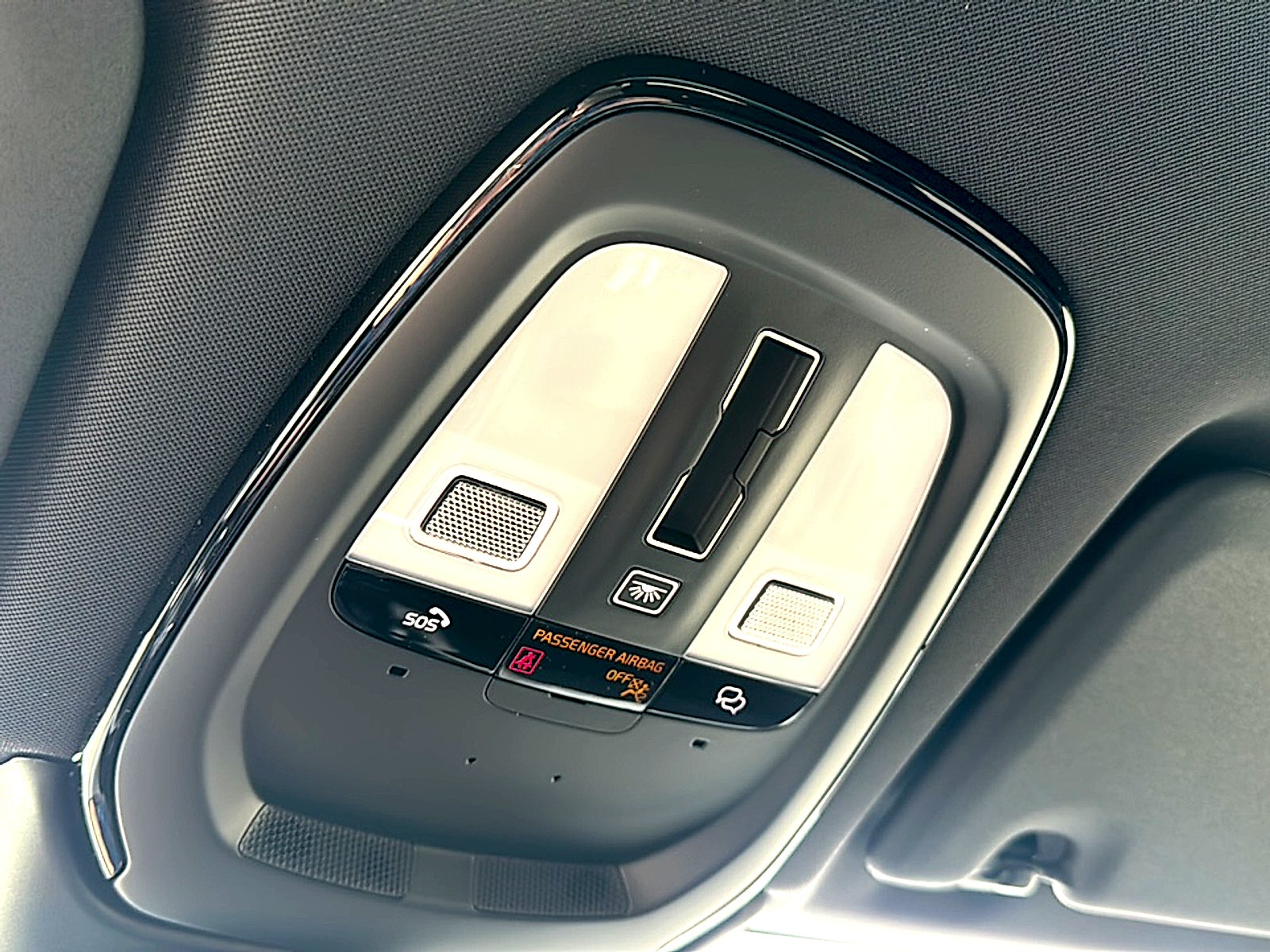 2026 Volvo XC60 B5 Ultra Black Edition