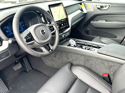 2026 Volvo XC60 B5 Ultra Black Edition