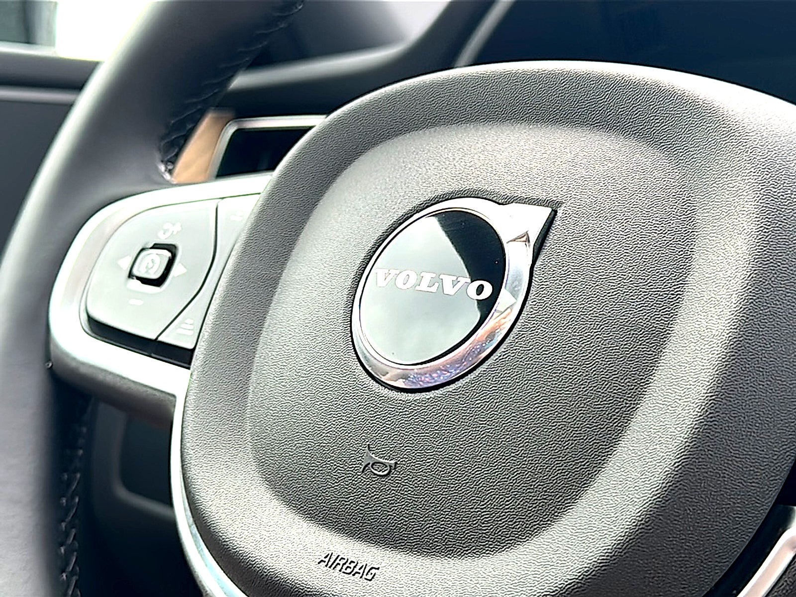 2026 Volvo XC60 B5 Core