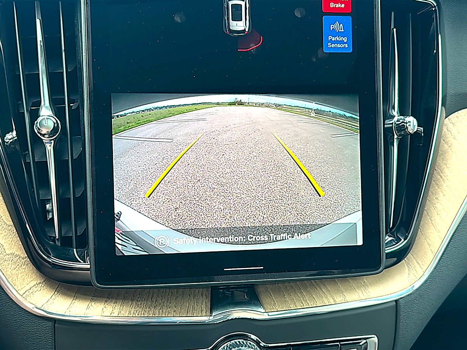 2026 Volvo XC60 B5 Core