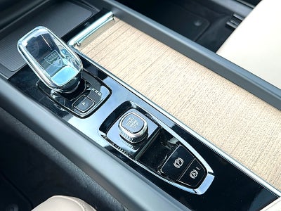 2026 Volvo XC60 B5 Core