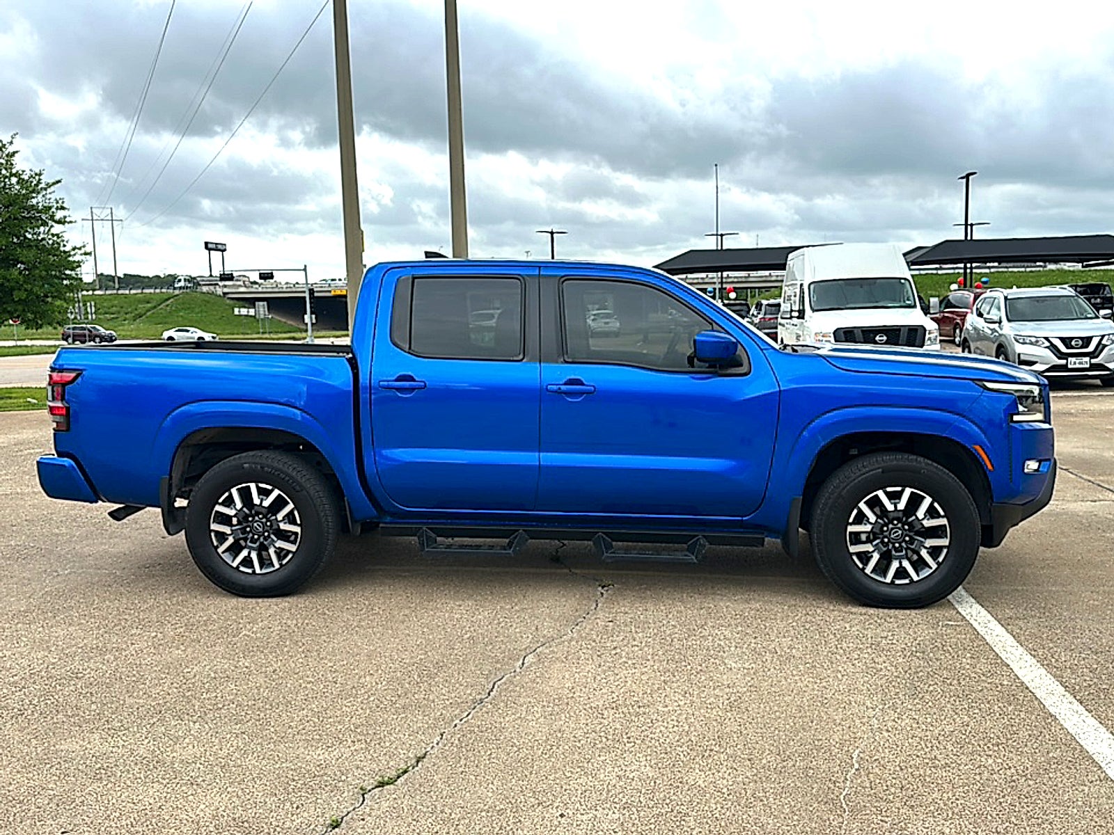 2024 Nissan Frontier Crew Cab SL 4x4