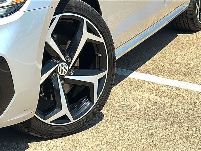 2020 Volkswagen Passat 2.0T R-Line