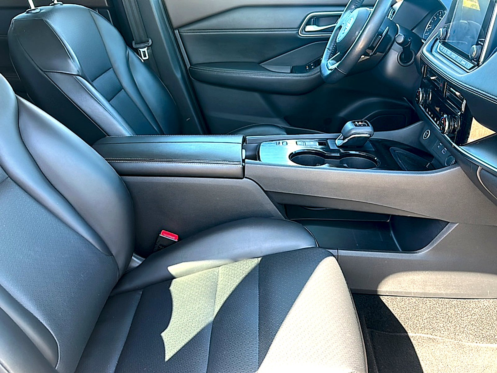 2021 Nissan Rogue SV FWD