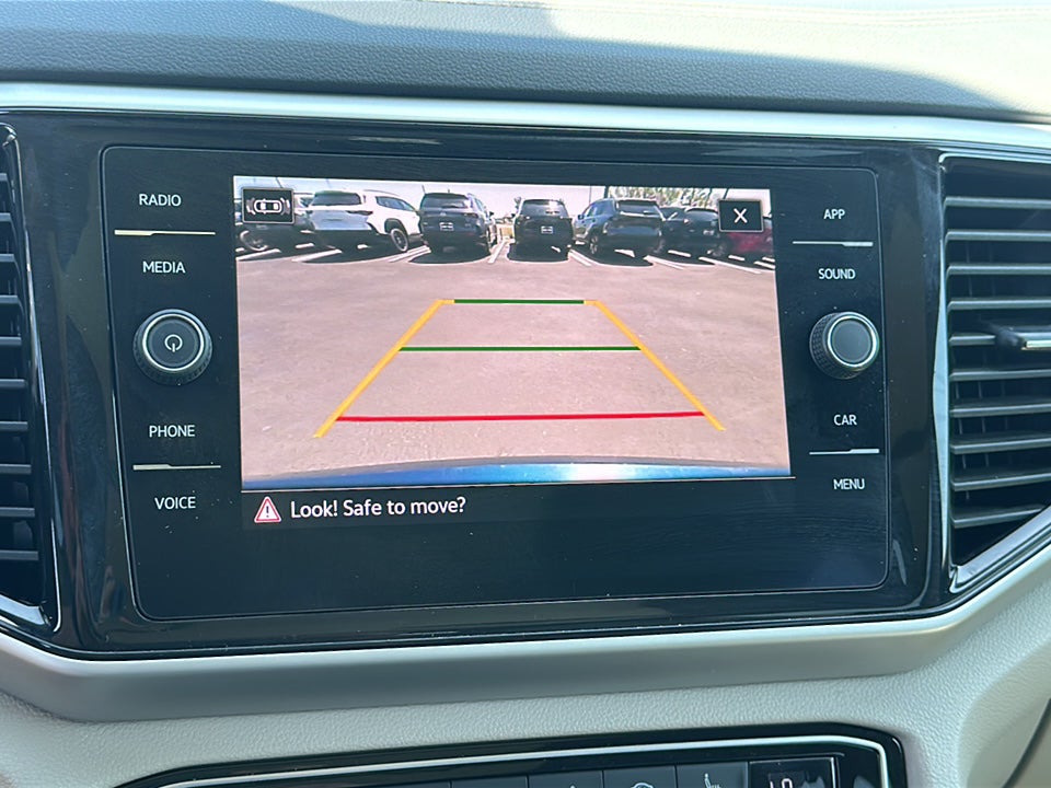 2022 Volkswagen Atlas 2.0T SE w/Technology