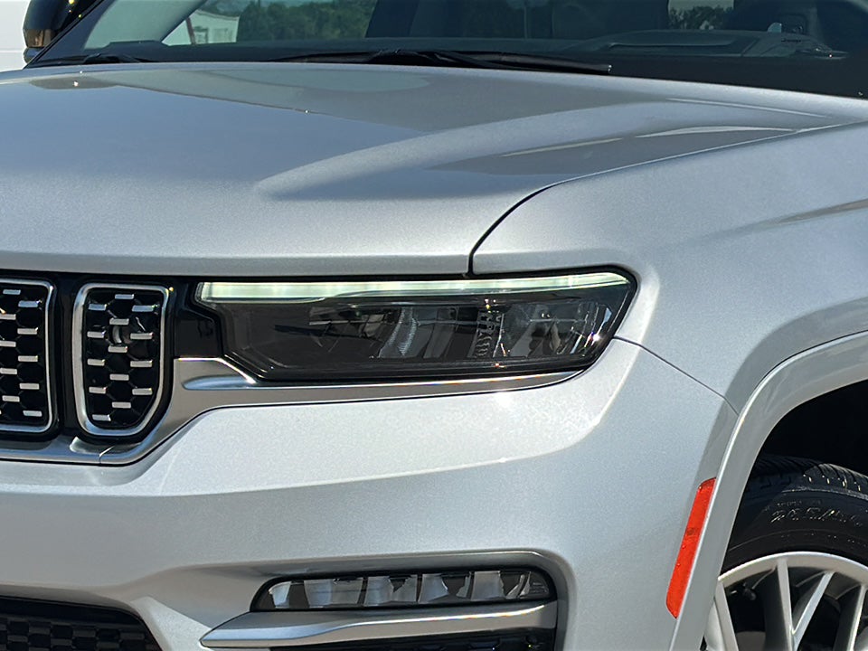 2023 Jeep Grand Cherokee Summit 4x2