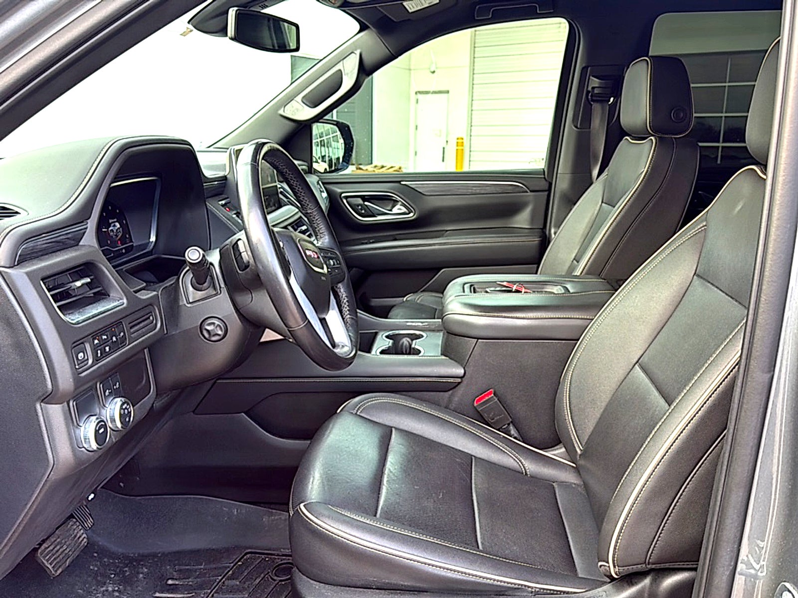 2022 GMC Yukon 2WD SLT