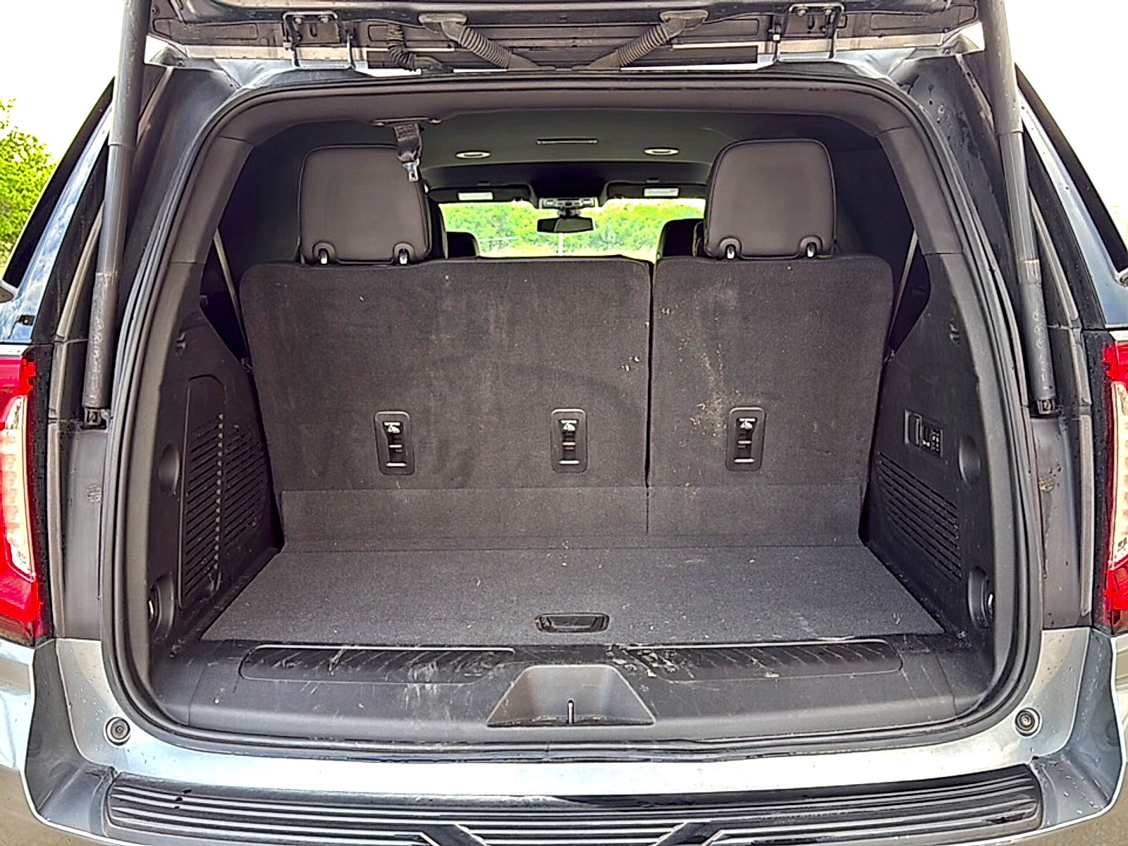 2022 GMC Yukon 2WD SLT