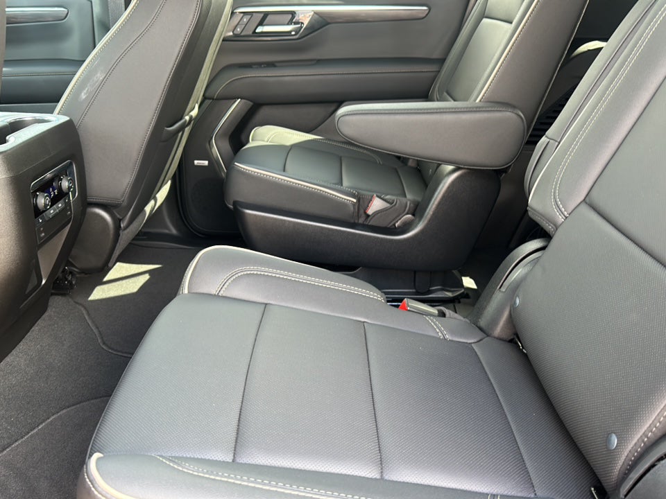 2025 Chevrolet Tahoe 4WD Premier