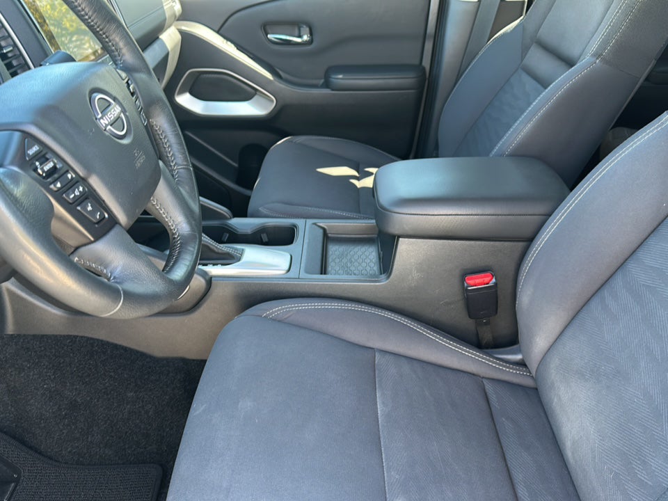 2023 Nissan Frontier Crew Cab SV 4x2