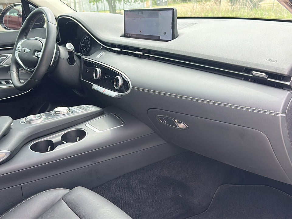 2025 Genesis GV70 2.5T