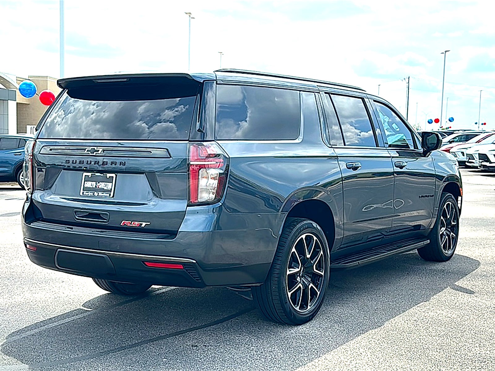 2021 Chevrolet Suburban RST